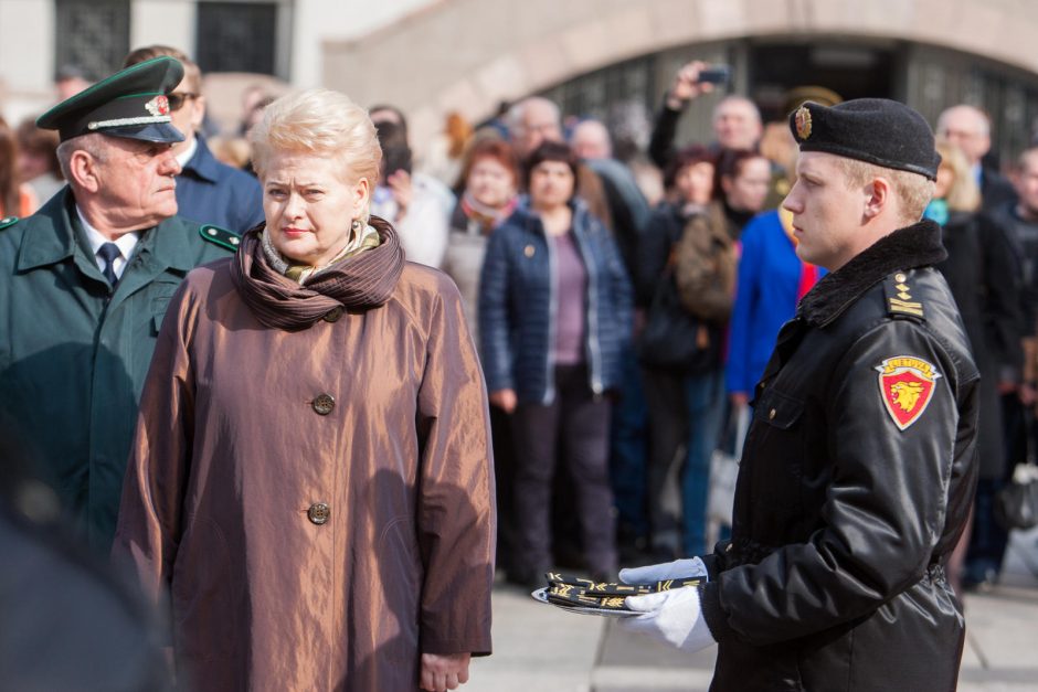 Kadetų priesaikas priėmusi prezidentė: jie yra mūsų pasididžiavimas