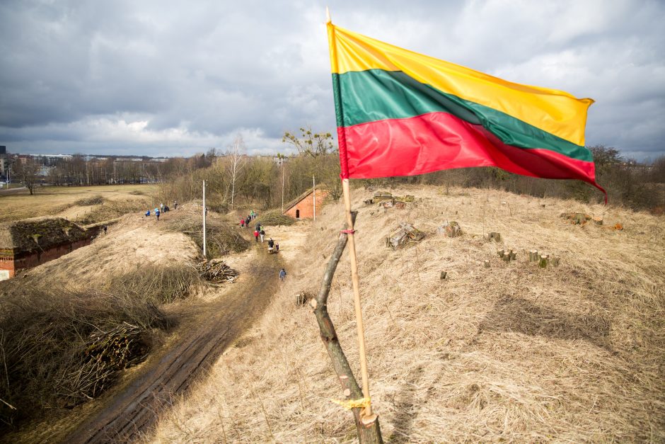 Talka Kauno VI forte: darbavosi ir vaikai