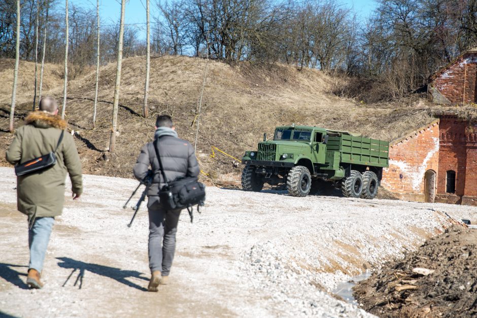 Į Kauną sugrįžo tankai