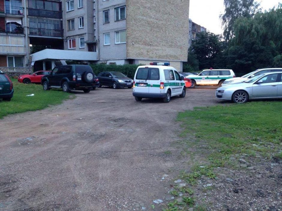 Kauno policija už žaibiškai sulaikytą automobilio vagį sulaukė padėkos 