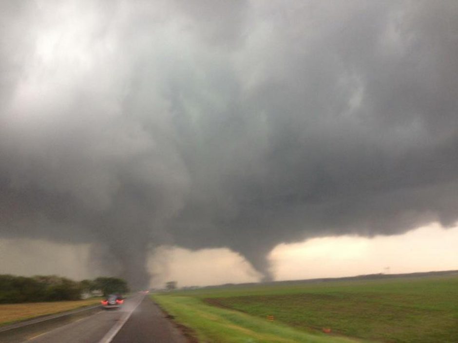 Nebraskoje siaučiant tornadams žuvo vienas vaikas, 19 žmonių sužeisti