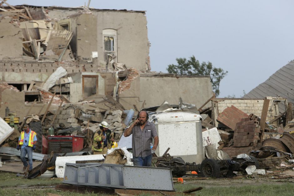 Nebraskoje siaučiant tornadams žuvo vienas vaikas, 19 žmonių sužeisti