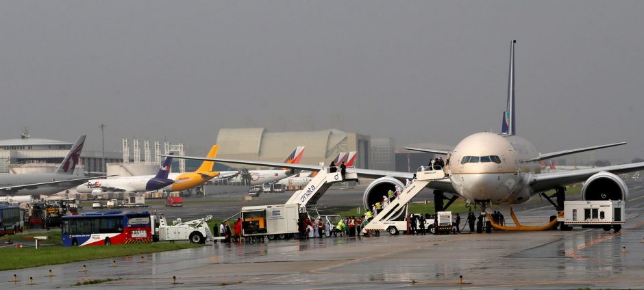 Manilos oro uoste keleivinis lėktuvas apsuptas dėl netikro aliarmo