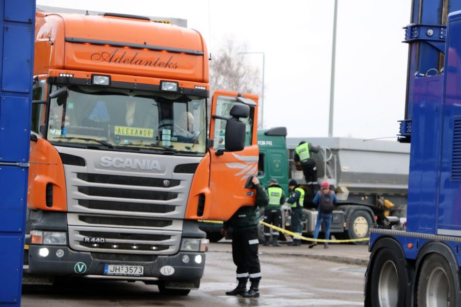 Muitinės ir policijos pareigūnai surengė bendrą reidą