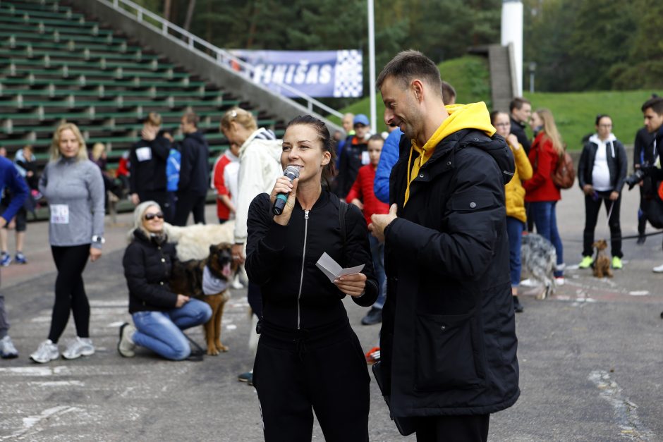 Klaipėdiečiai su augintiniais bėgo per liūtį