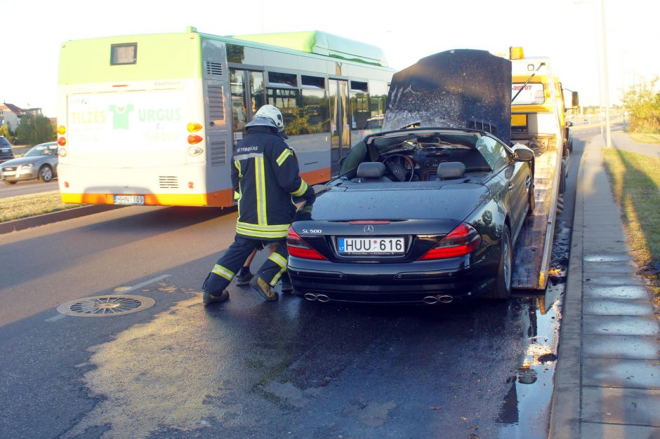 Važiavo apsipirkti – vos nesudegė