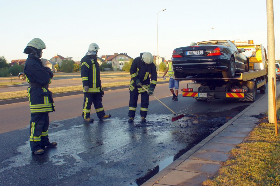 Važiavo apsipirkti – vos nesudegė