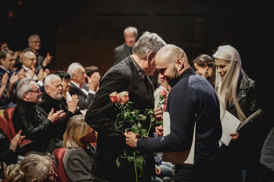 Teatro dieną – aplodismentai be spektaklio