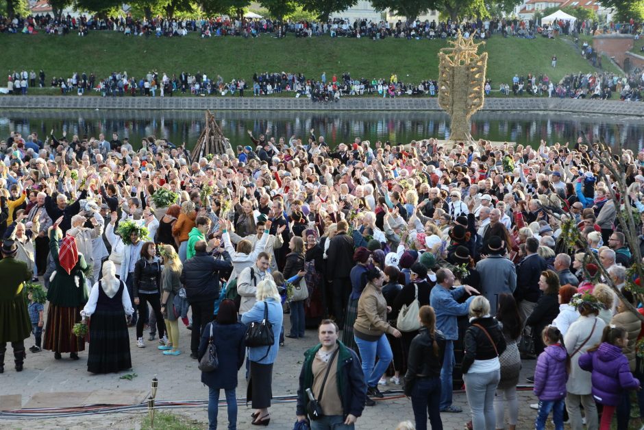 Klaipėdoje – Joninių linksmybės ir burtai