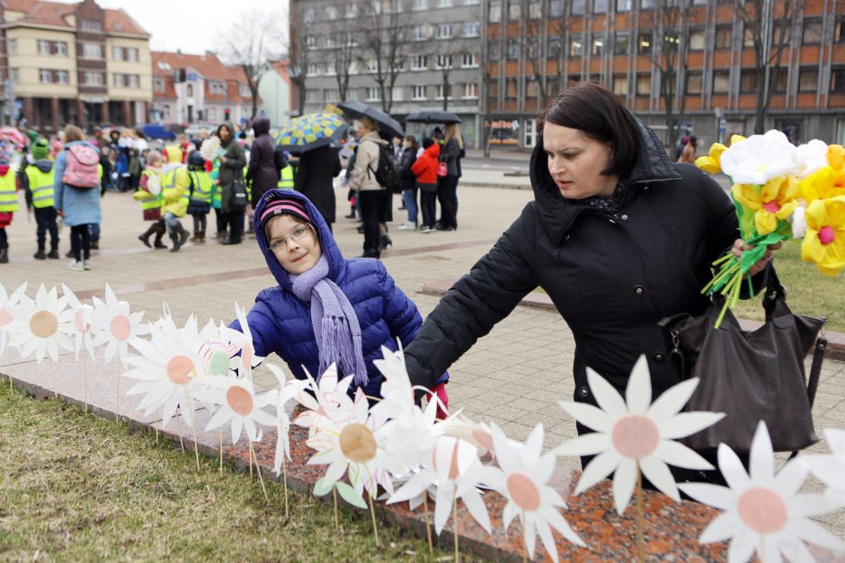 Tuberkulioze sergantiems klaipėdiečiams – ramunių žiedai