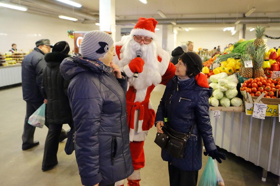 Turgaus prekeiviams padovanojo šventę