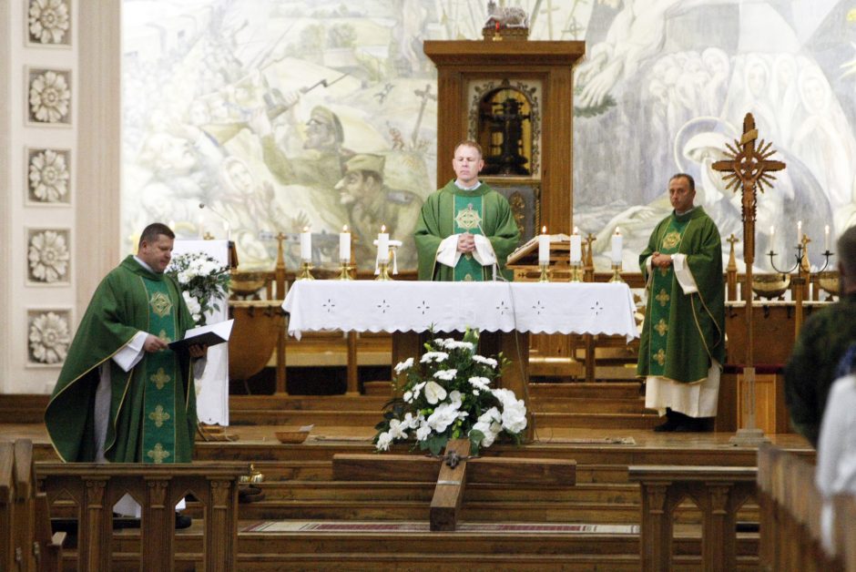 Nešdami kryžių kariai nužygiuos iš Klaipėdos į Kryžių kalną