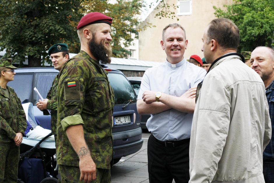 Nešdami kryžių kariai nužygiuos iš Klaipėdos į Kryžių kalną