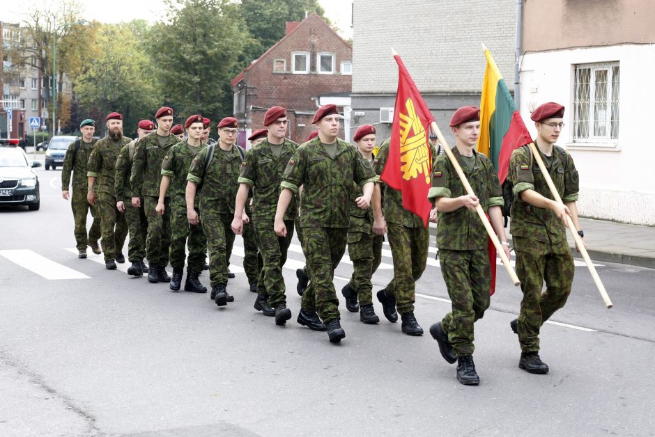 Nešdami kryžių kariai nužygiuos iš Klaipėdos į Kryžių kalną