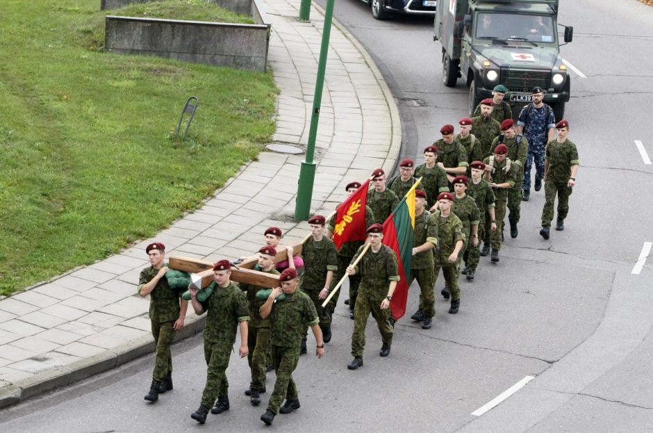 Nešdami kryžių kariai nužygiuos iš Klaipėdos į Kryžių kalną