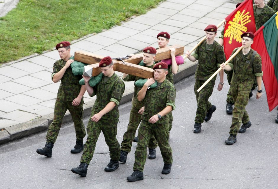 Nešdami kryžių kariai nužygiuos iš Klaipėdos į Kryžių kalną