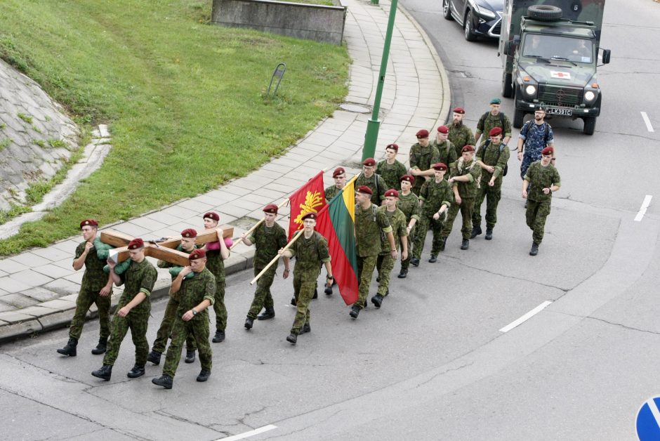 Nešdami kryžių kariai nužygiuos iš Klaipėdos į Kryžių kalną