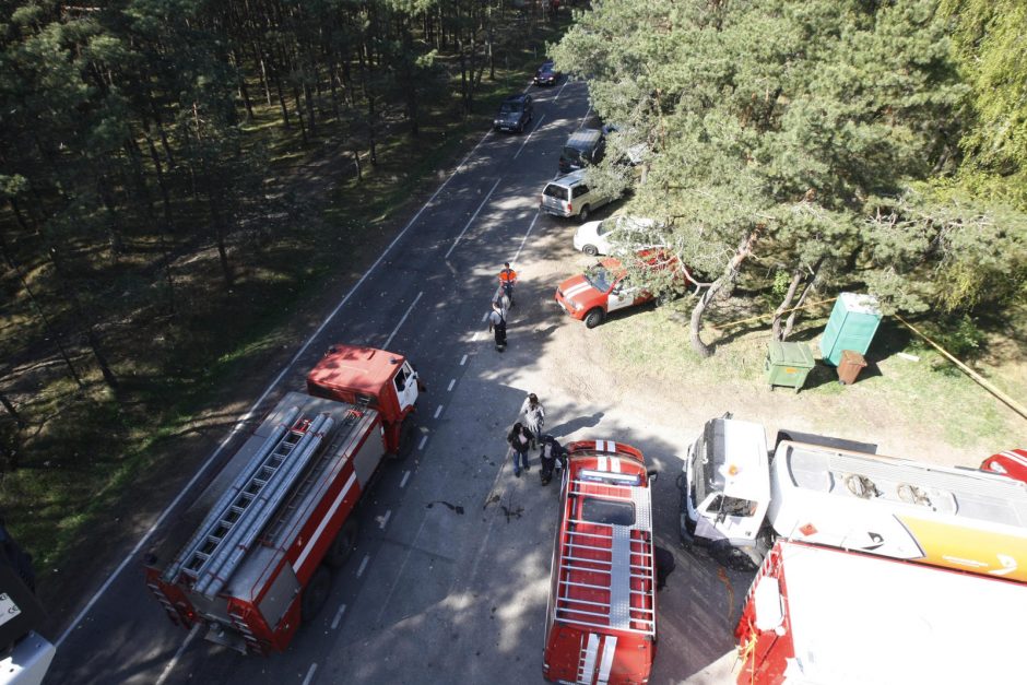 Kuršių nerijos gaisrą sutramdė gausios ugniagesių ir kariškių pajėgos