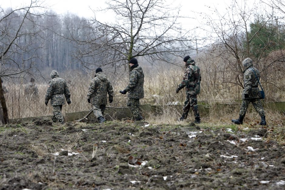 Būrys policininkų ir savanorių ieško dingusio vaikino