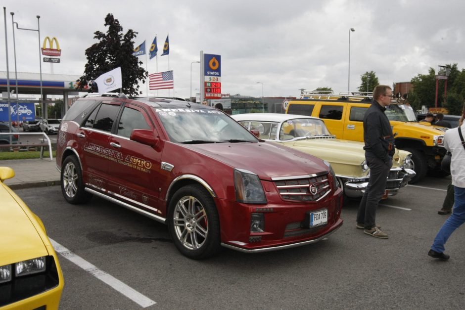 Pajūryje – amerikietiškų automobilių fiesta