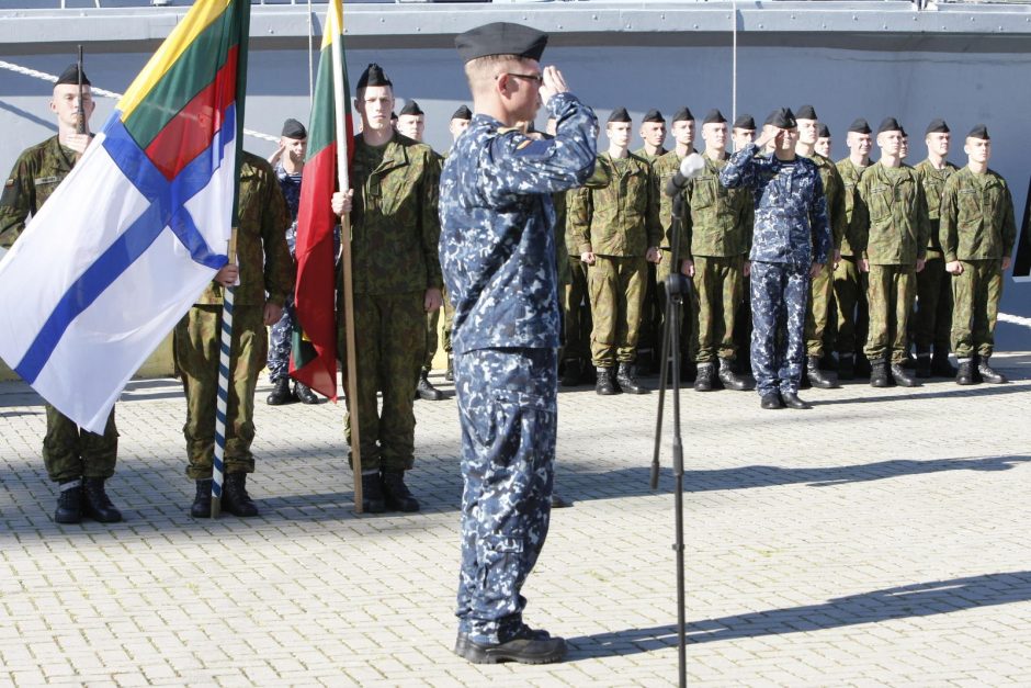 Uostamiestyje tarnybą baigė šauktiniai