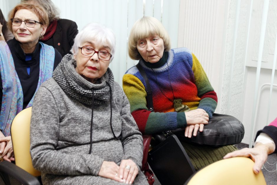 Klaipėdos jūrininkų ligoninės galeriją menininkai papuošė naujais darbais