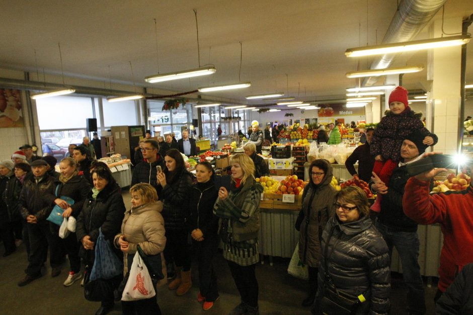 Klaipėdos Naująjį turgų sudrebino cirko artistai