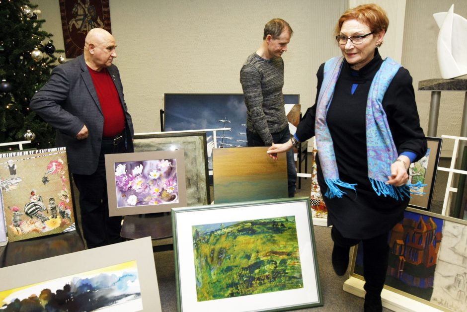 Klaipėdos jūrininkų ligoninės galeriją menininkai papuošė naujais darbais