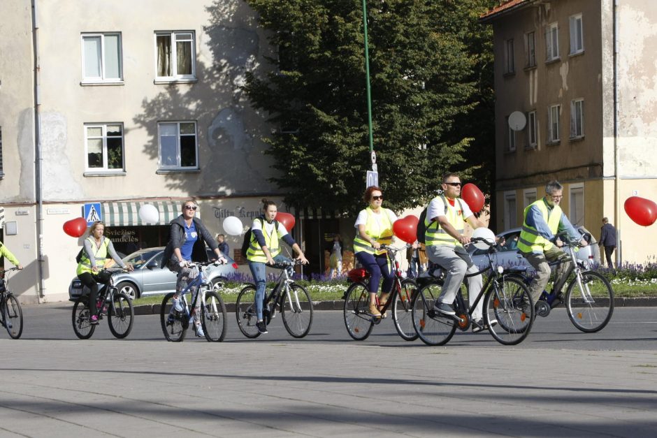 Dviračiais spruko nuo širdies ligų