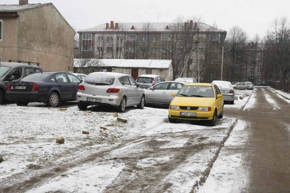 Užkliuvo vieta krepšinio aikštelei