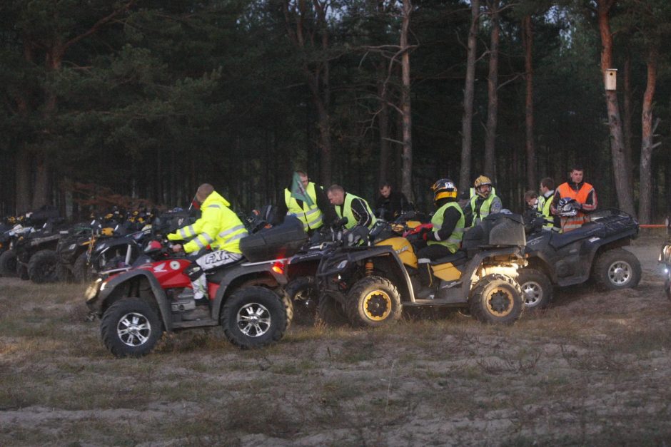 Uostamiesčio keturratininkai varžėsi naktį