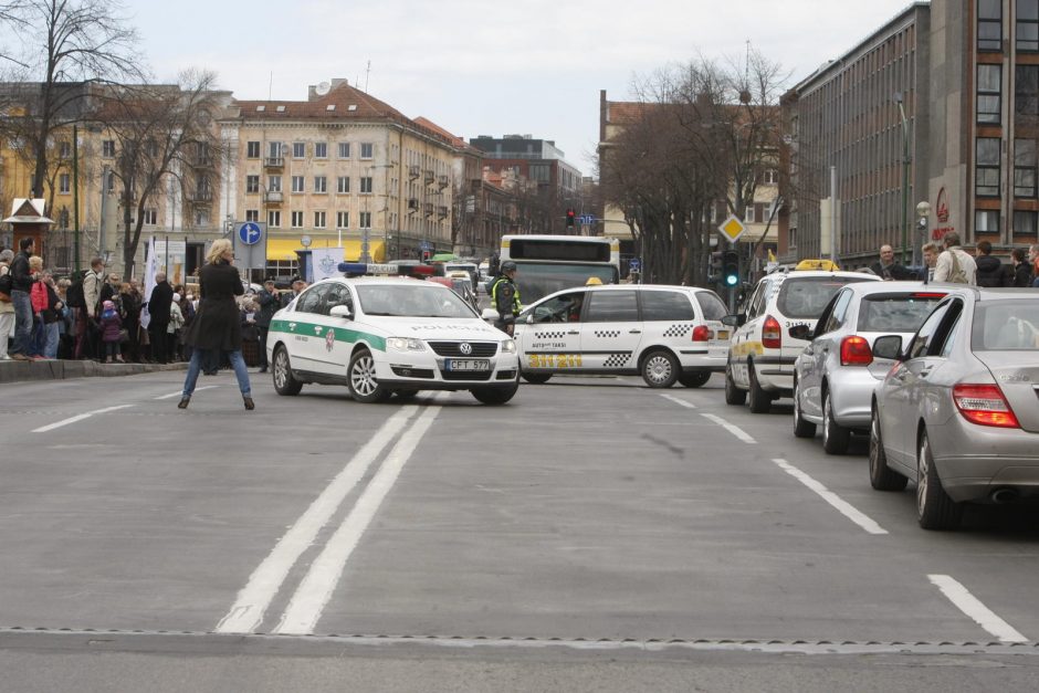 Klaipėdos tikintieji ėjo Kryžiaus kelią