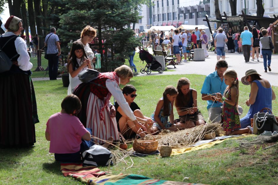 Klaipėdoje – folkloro festivalio „Parbėg laivelis“ džiaugsmai