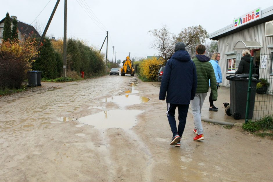 Dėl arimais tapusio kelio Klaipėdos rajone žmonės rengiasi protestui