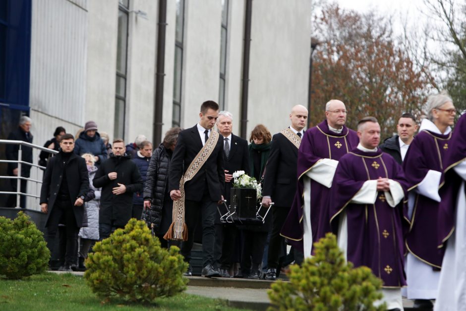 A. Nausėdos laidotuvės – išlaikant tradicijas