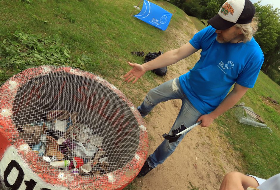 Švarinimo akcija: iš Jiesios upės traukė net lovą 