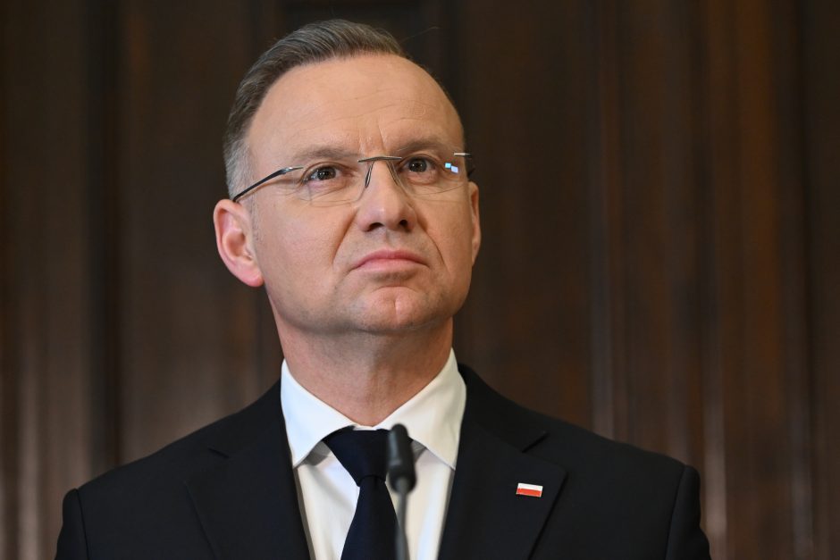 Lenkijos prezidentas A. Duda nepasirašys abortų dekriminalizavimo įstatymo