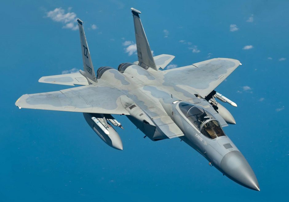 Artimuosiuose Rytuose dislokuoti amerikiečių naikintuvai F-15