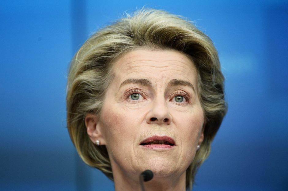 U. von der Leyen: nuo balandžio ES kas mėnesį pasieks 100 mln. vakcinos dozių