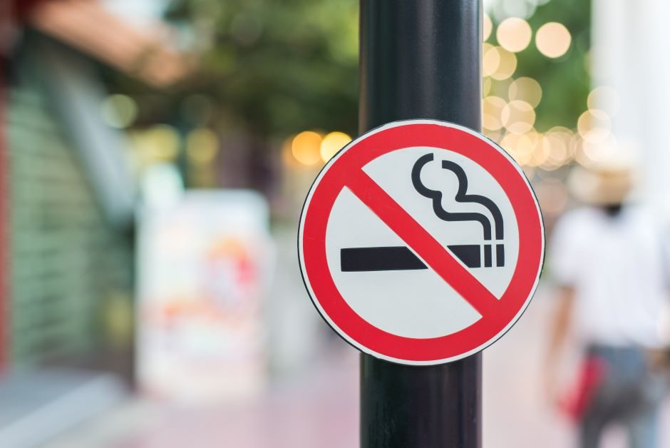 Naujoji Zelandija: vyriausybė ketina atšaukti rūkymo draudimą
