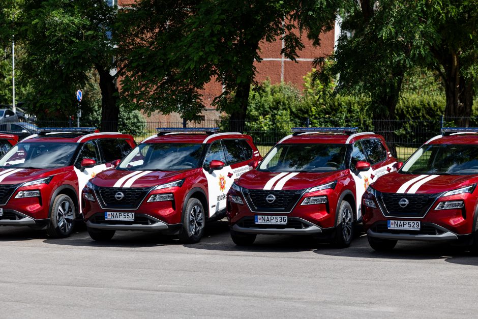 Ugniagesiams – 20 naujų automobilių: technikos atnaujinimas svarbus ir gyventojams