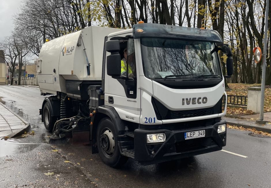 Rekordinis sezonas: iš Klaipėdos gatvių sušluota virš 2 200 tonų teršalų