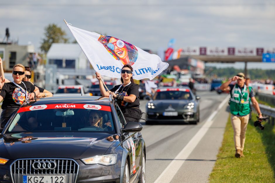 „108 km Moterų iššūkio“ lenktynių startas