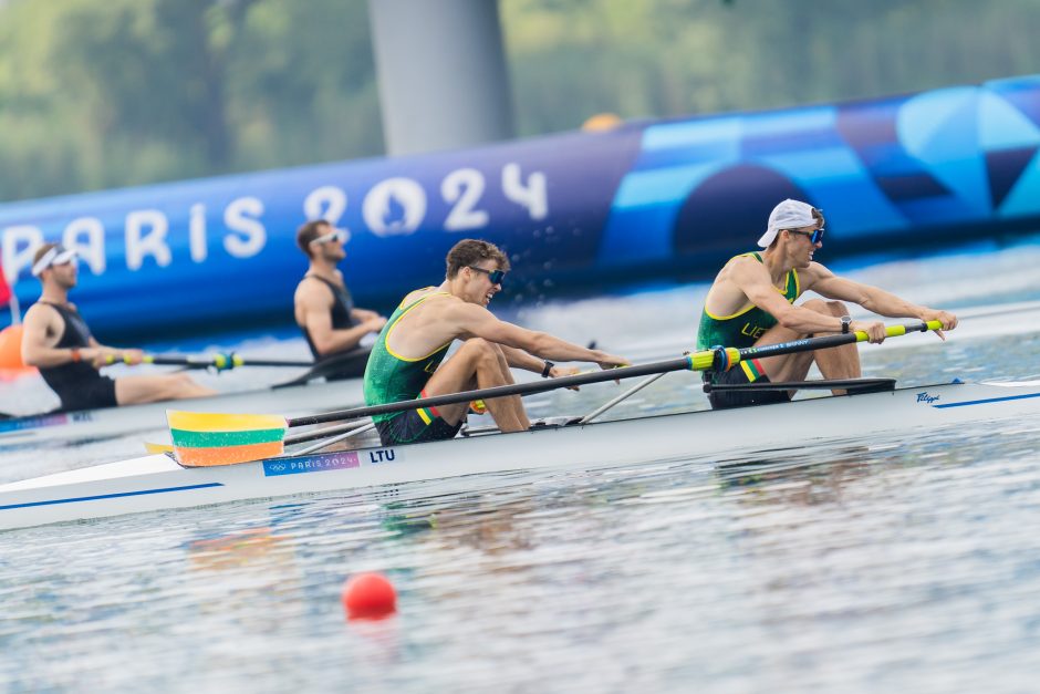 Irkluotojos I. Adomavičiūtė ir K. Kralikaitė olimpiadoje užėmė penktą vietą