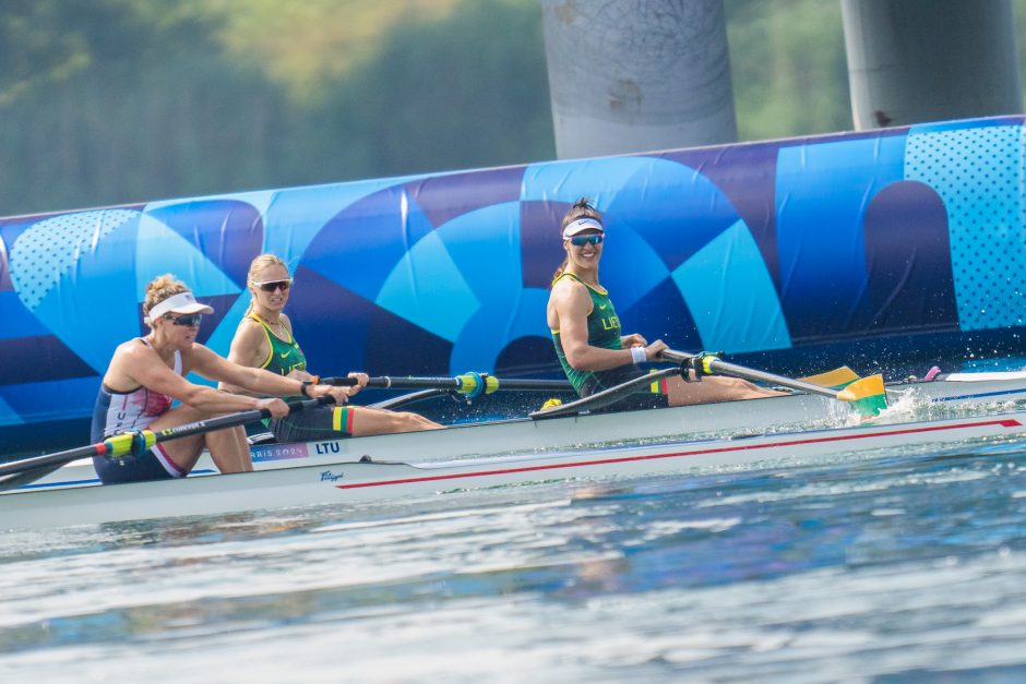 Irkluotojos I. Adomavičiūtė ir K. Kralikaitė olimpiadoje užėmė penktą vietą