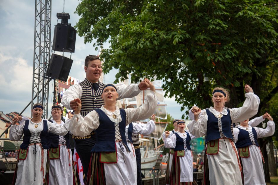 Dangės krantinę nušvietė ypatingos žvaigždės