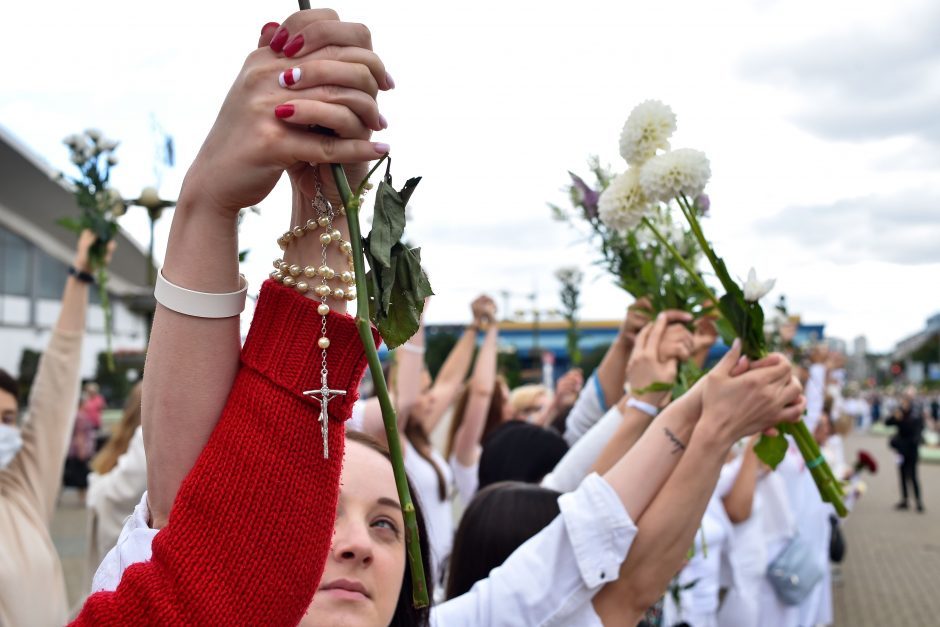 Baltijos kelio metinių proga kviečia palaikyti Baltarusijos kovą už demokratiją