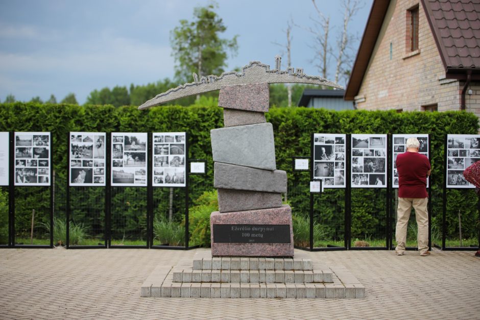 Ežerėlyje atidaryta bendruomenės galerija