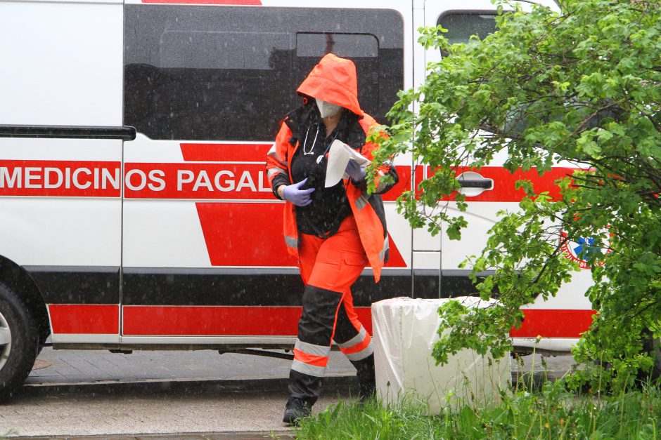 Šalčininkų rajone susidūrė automobilis ir paspirtukas: devynmetis – medikų rankose