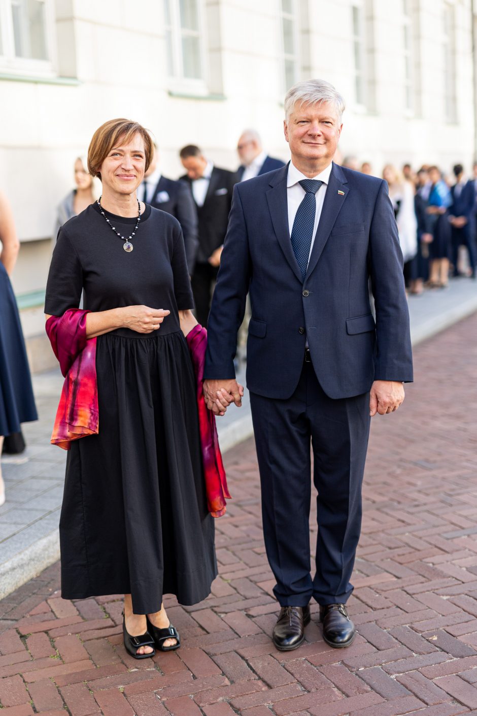 Šalies vadovo inauguraciją vainikavo vakarinė dalis: į Prezidentūros kiemą rinkosi garbūs svečiai